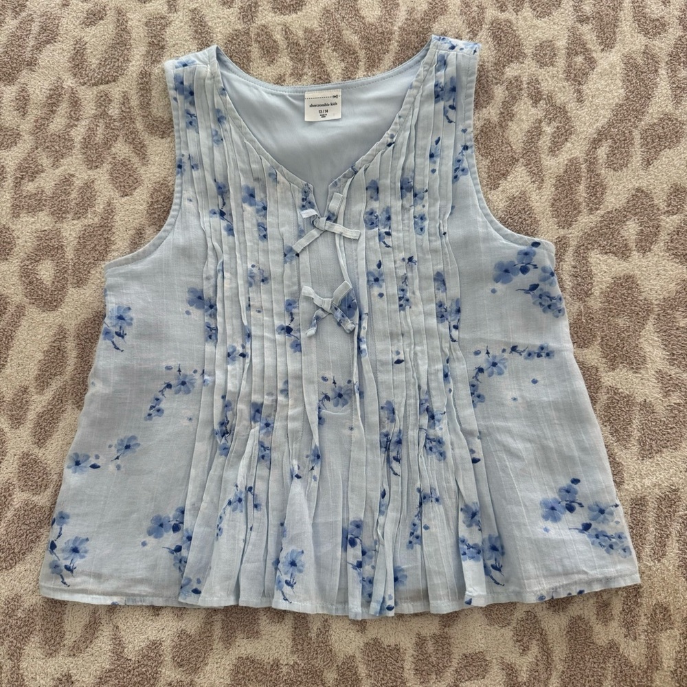 Abercrombie Kids Blue Floral Sleeveless Top - Girls 13/14